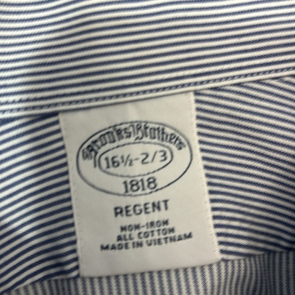 Brooks Brothers Button Down Mens Shirt Size 16 1/2- 2/3 - Picture 8 of 9